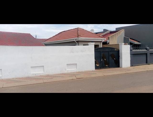 2 BEDROOM PROPERTY TO RENT IN LIKOLE
